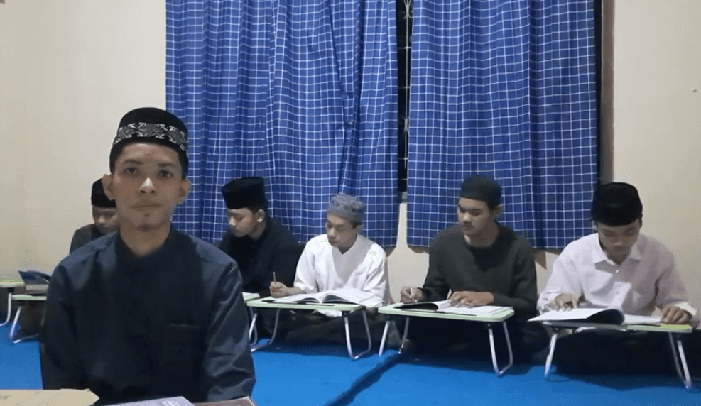 santri-griya-yayasan-quranesia-3.png