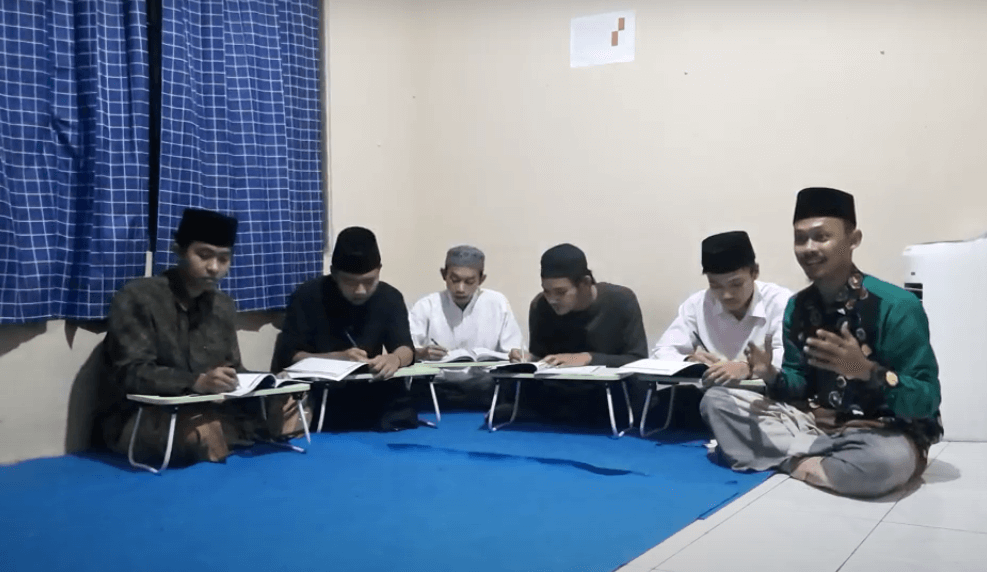 santri-griya-yayasan-quranesia-4.png